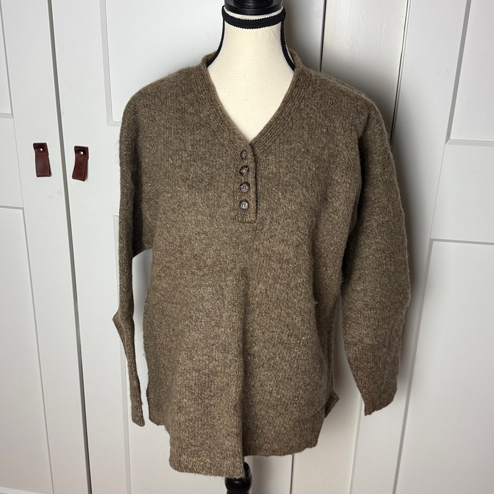 Vintage Woolrich wool Henley sweater super thick and heavyweight.